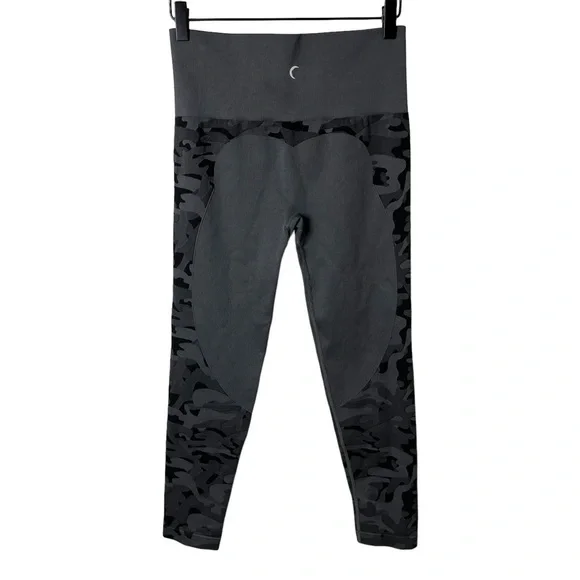 Zyia Active Performance High Rise Leggings Gray Camo Size Medium Athletic - Picture 5 of 7